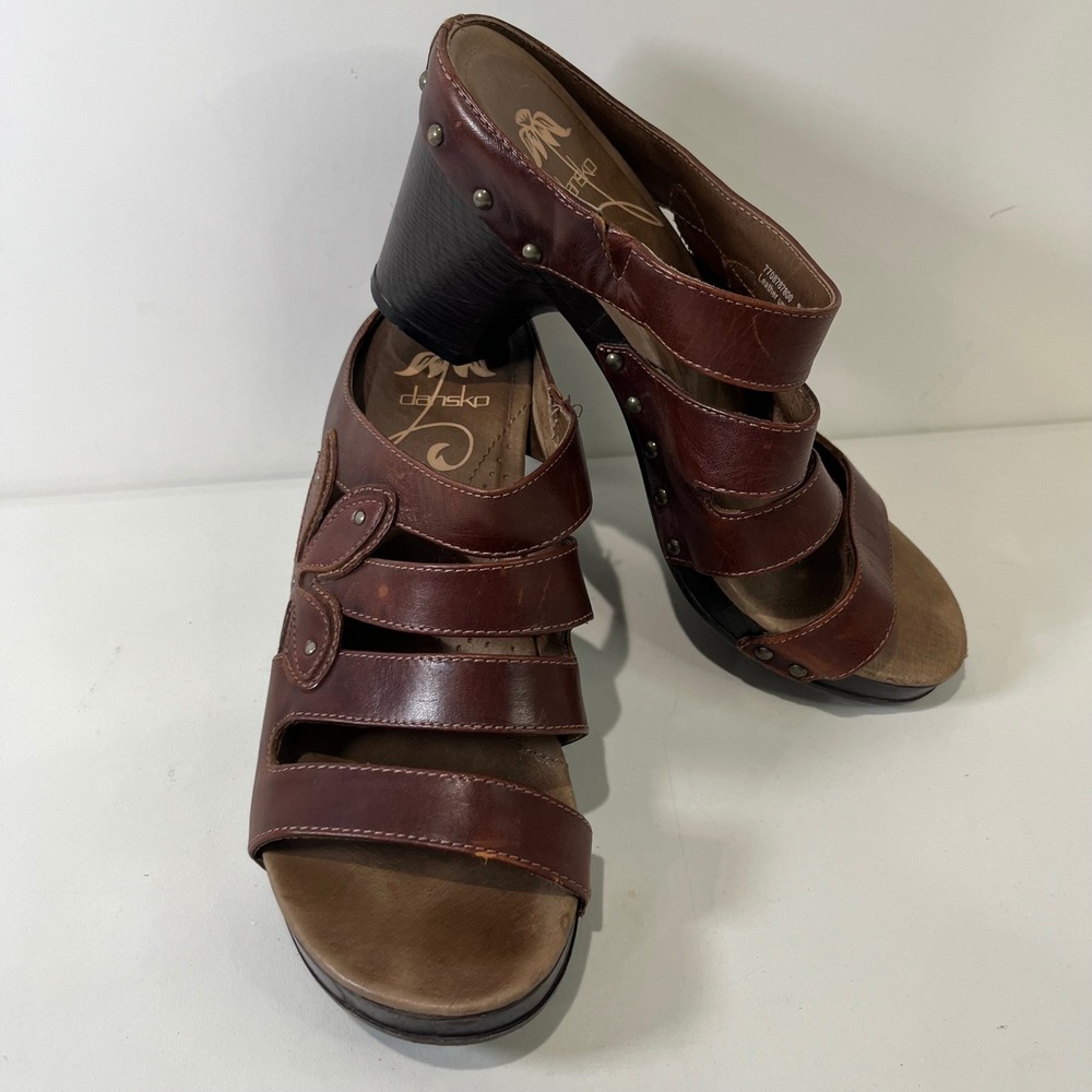 Dansko Nigella Leather Strappy Clog Sandals Womens 39 Brown Studded Flower Boho